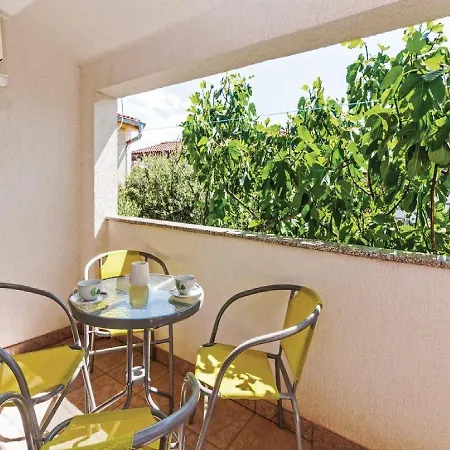 Apartments Hak Vir Exterior photo