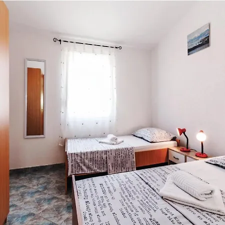 Apartments Hak Vir Exterior photo