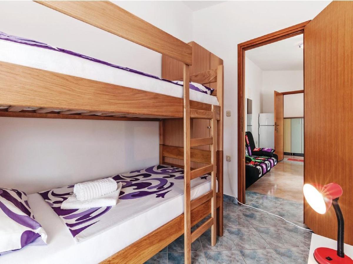 Apartment Hak *