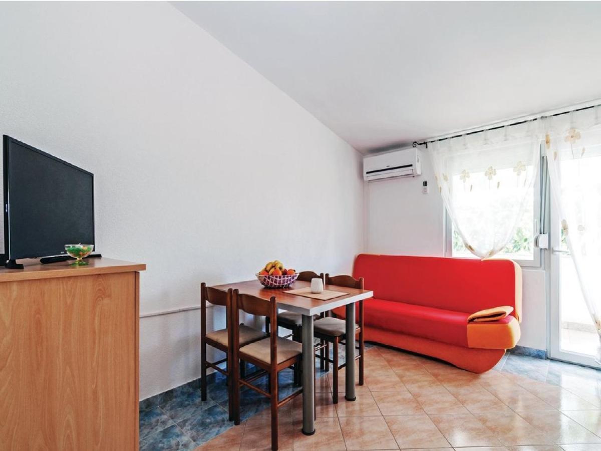 Apartment Hak *